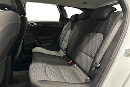 valkoinen Kia Ceed 2022 kuva 10.