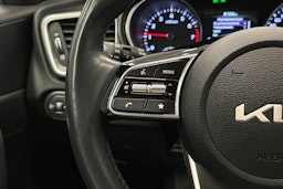 valkoinen Kia Ceed 2022 kuva 17.