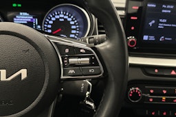 valkoinen Kia Ceed 2022 kuva 18.