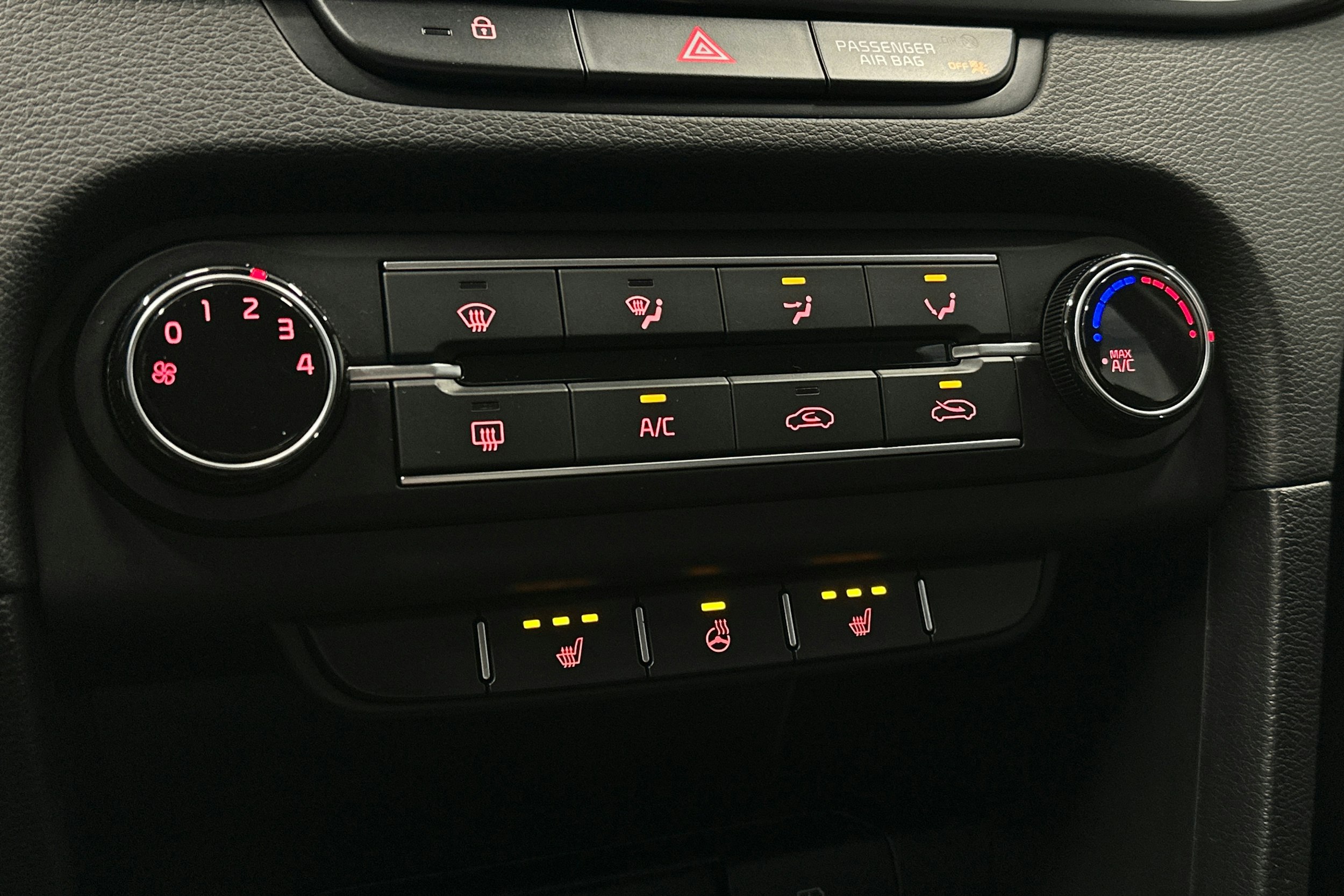 valkoinen Kia Ceed 2022 kuva 25.