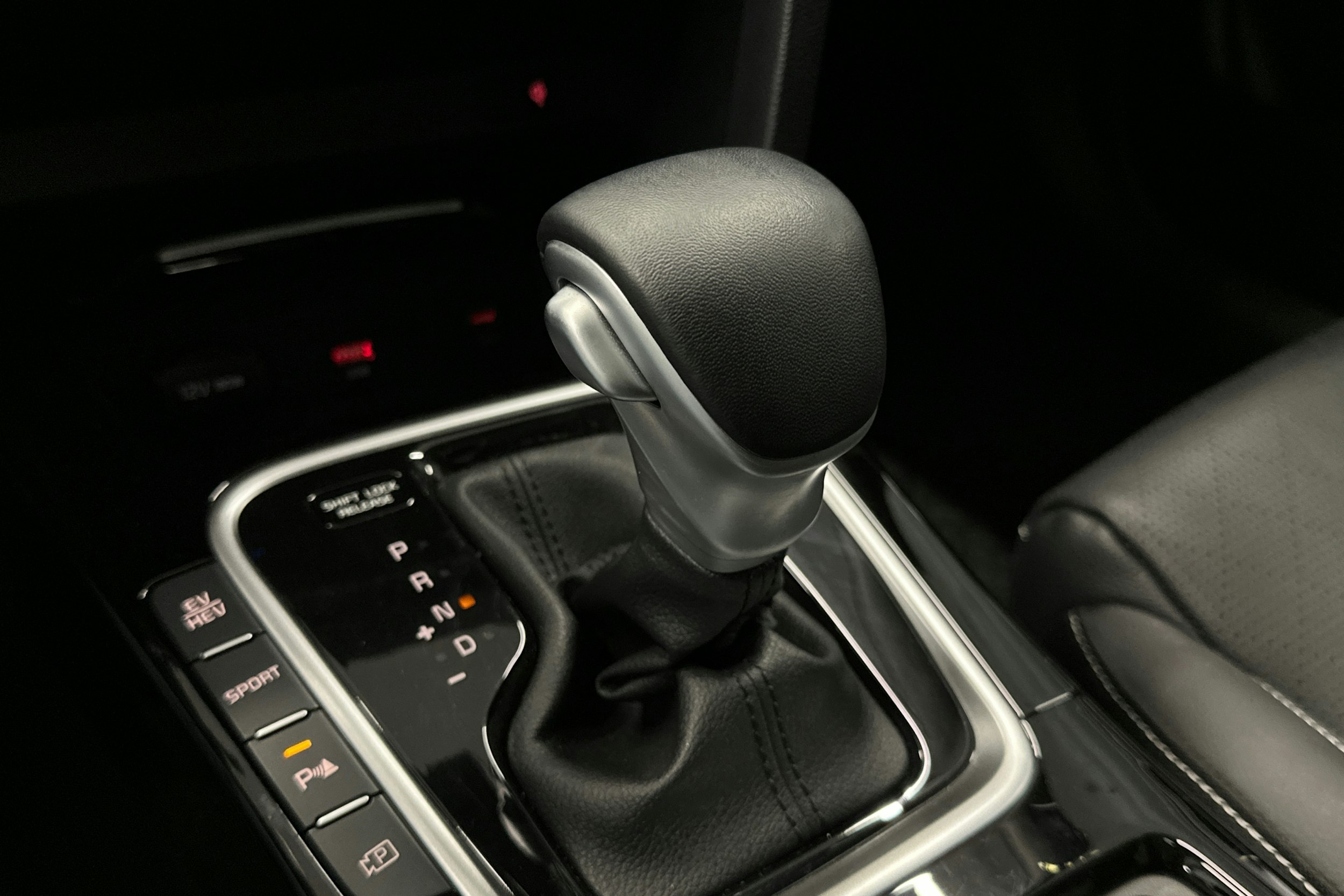 harmaa Kia Ceed 2023 kuva 28.