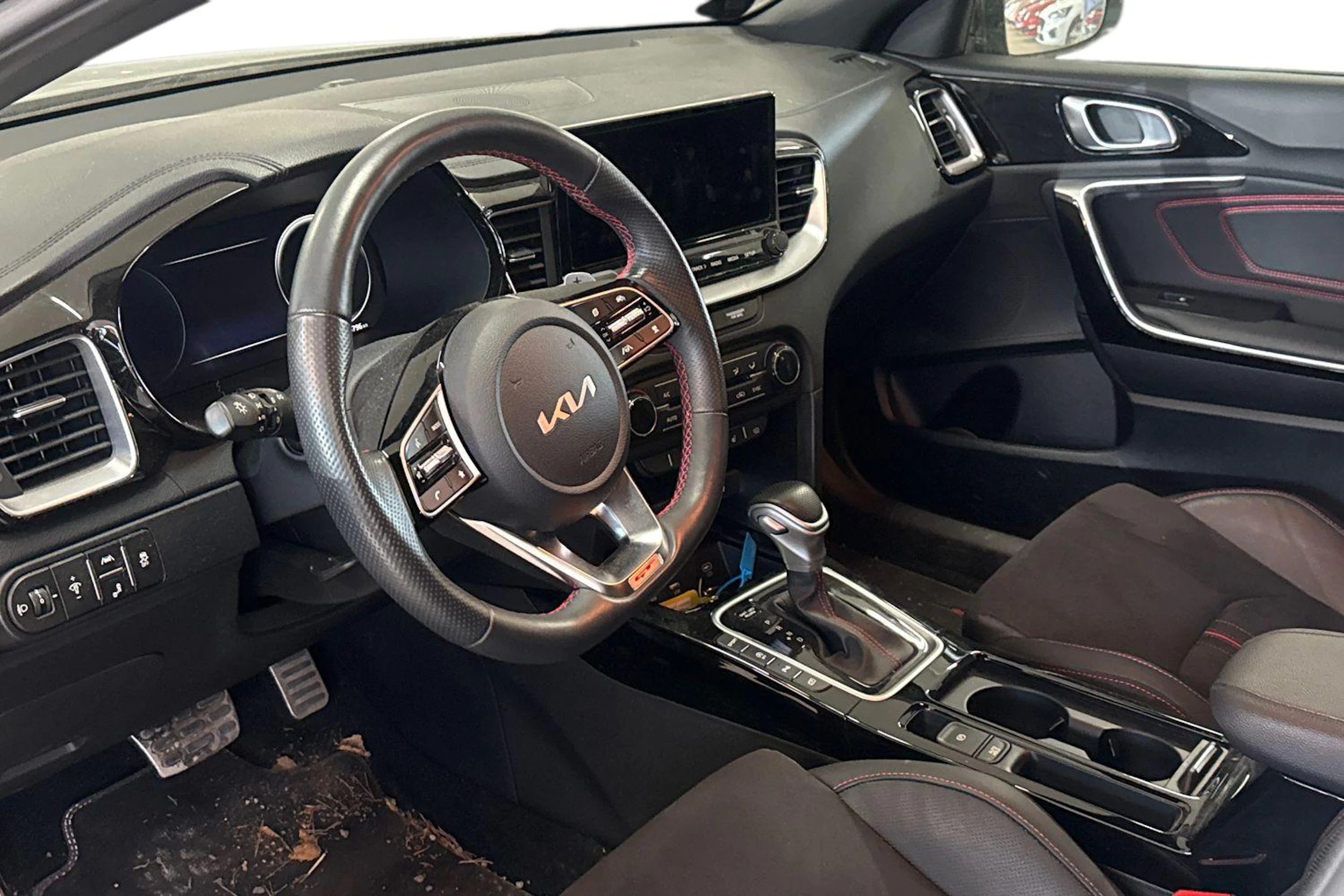 Harmaa Kia ceed 2023 kuva 3.