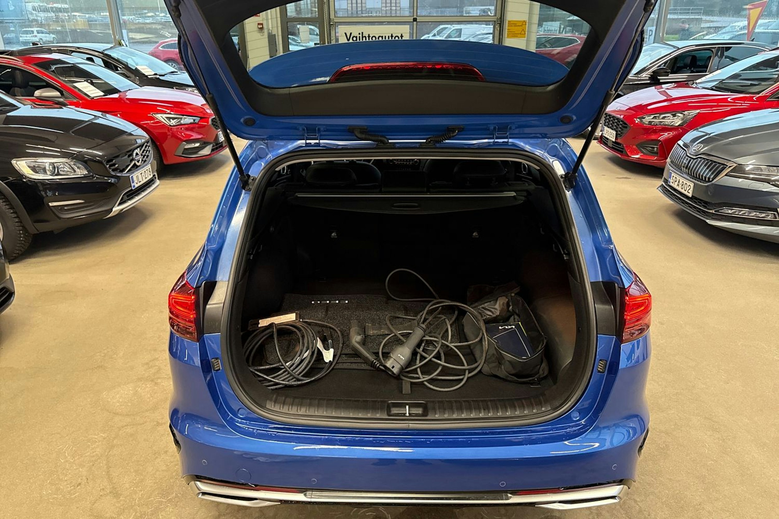 sininen Kia Ceed 2023 kuva 15.