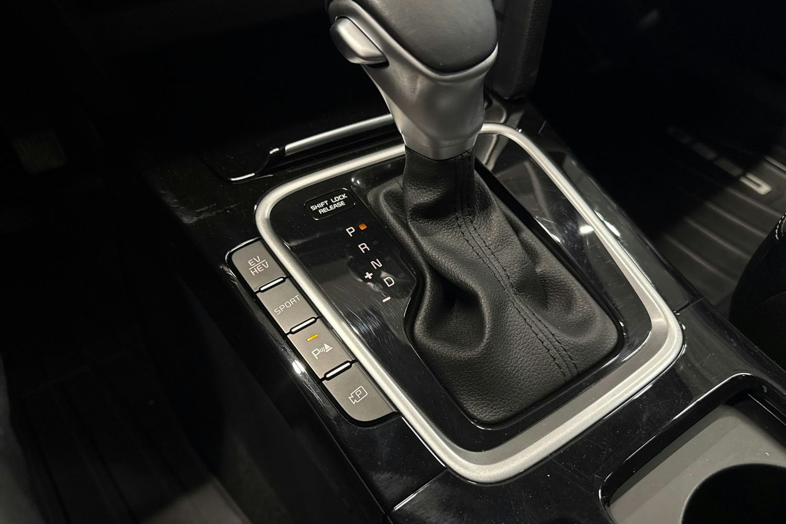 sininen Kia Ceed 2023 kuva 28.