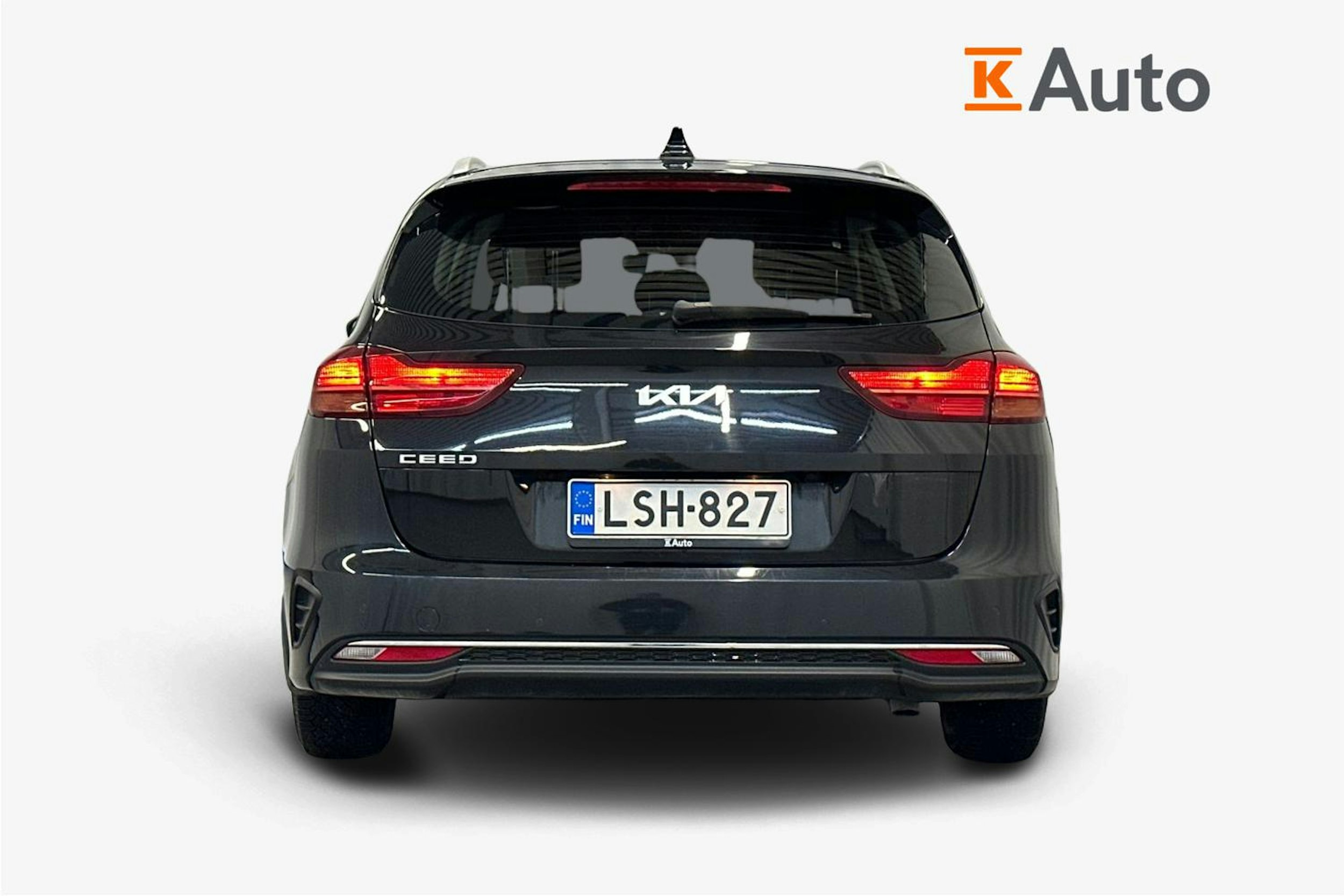 musta Kia Ceed 2023 kuva 4.