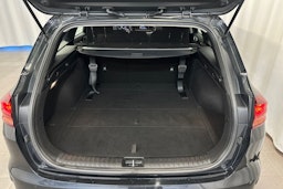 musta Kia Ceed 2023 kuva 11.