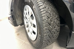 musta Kia Ceed 2023 kuva 24.