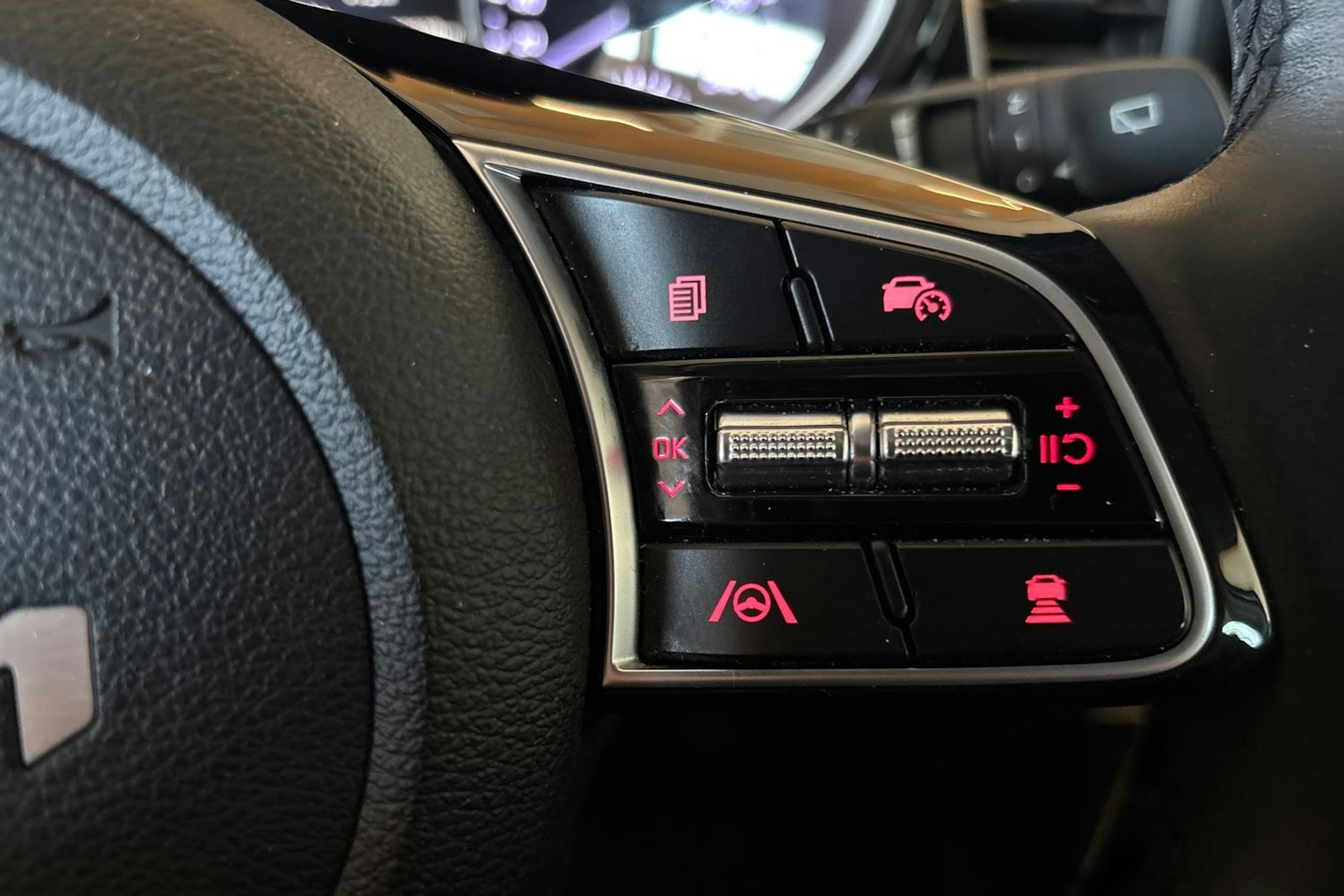 valkoinen Kia Ceed 2023 kuva 16.