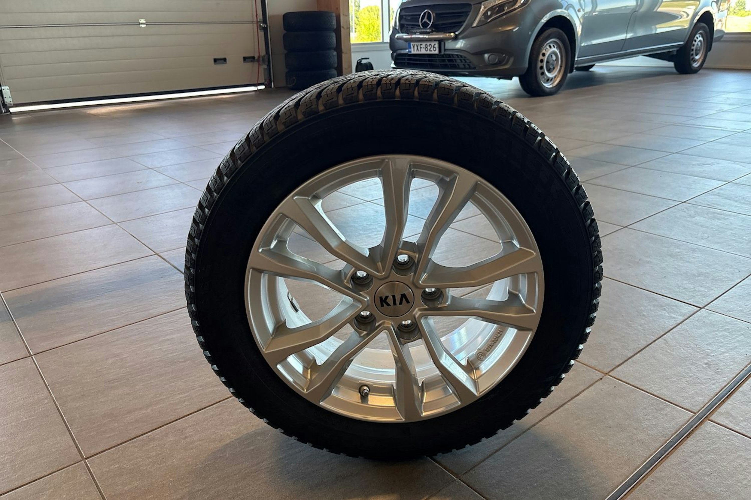 valkoinen Kia Ceed 2023 kuva 18.