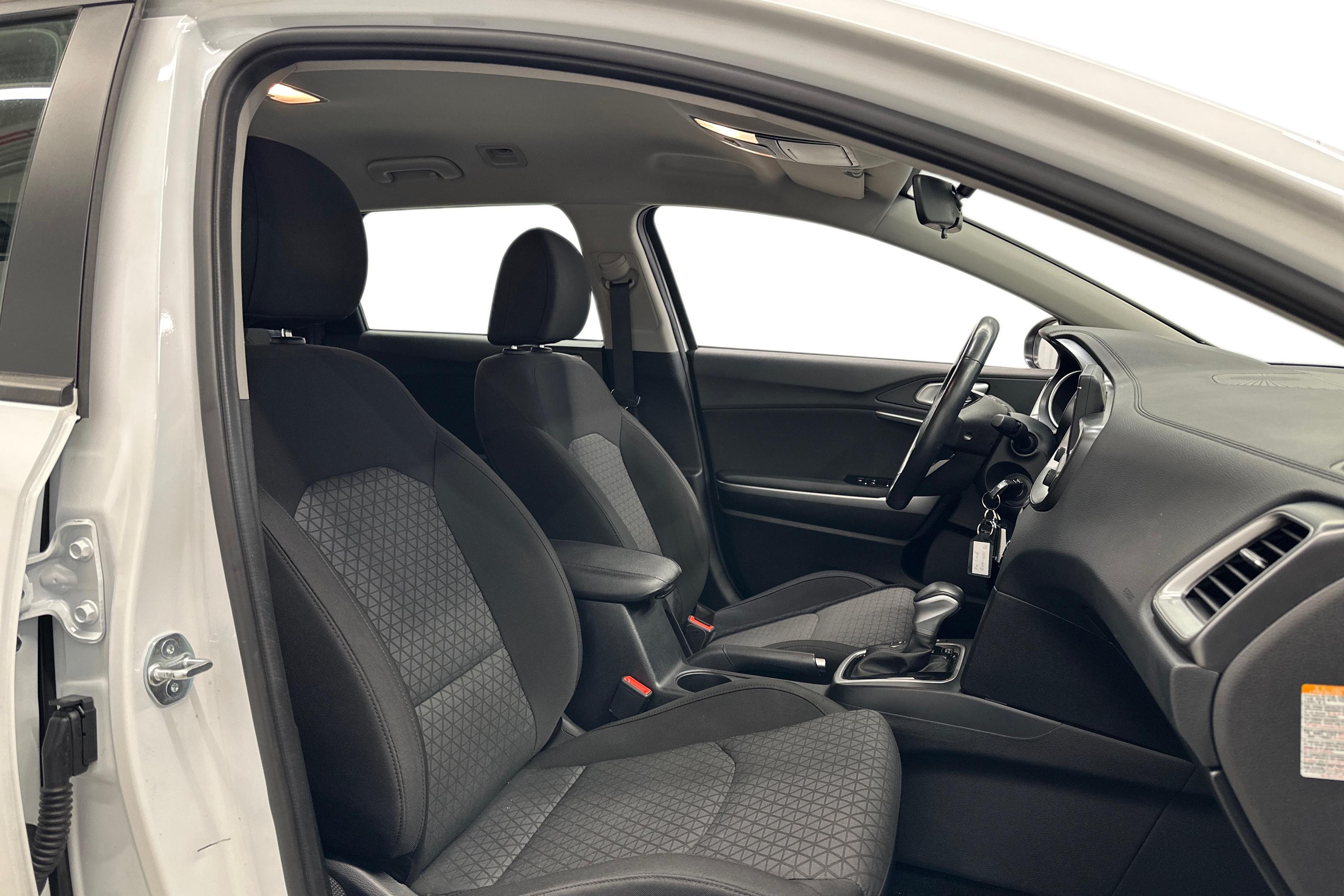 Kia Ceed 2023, bild 7/20