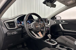 valkoinen Kia Ceed 2023 kuva 10.