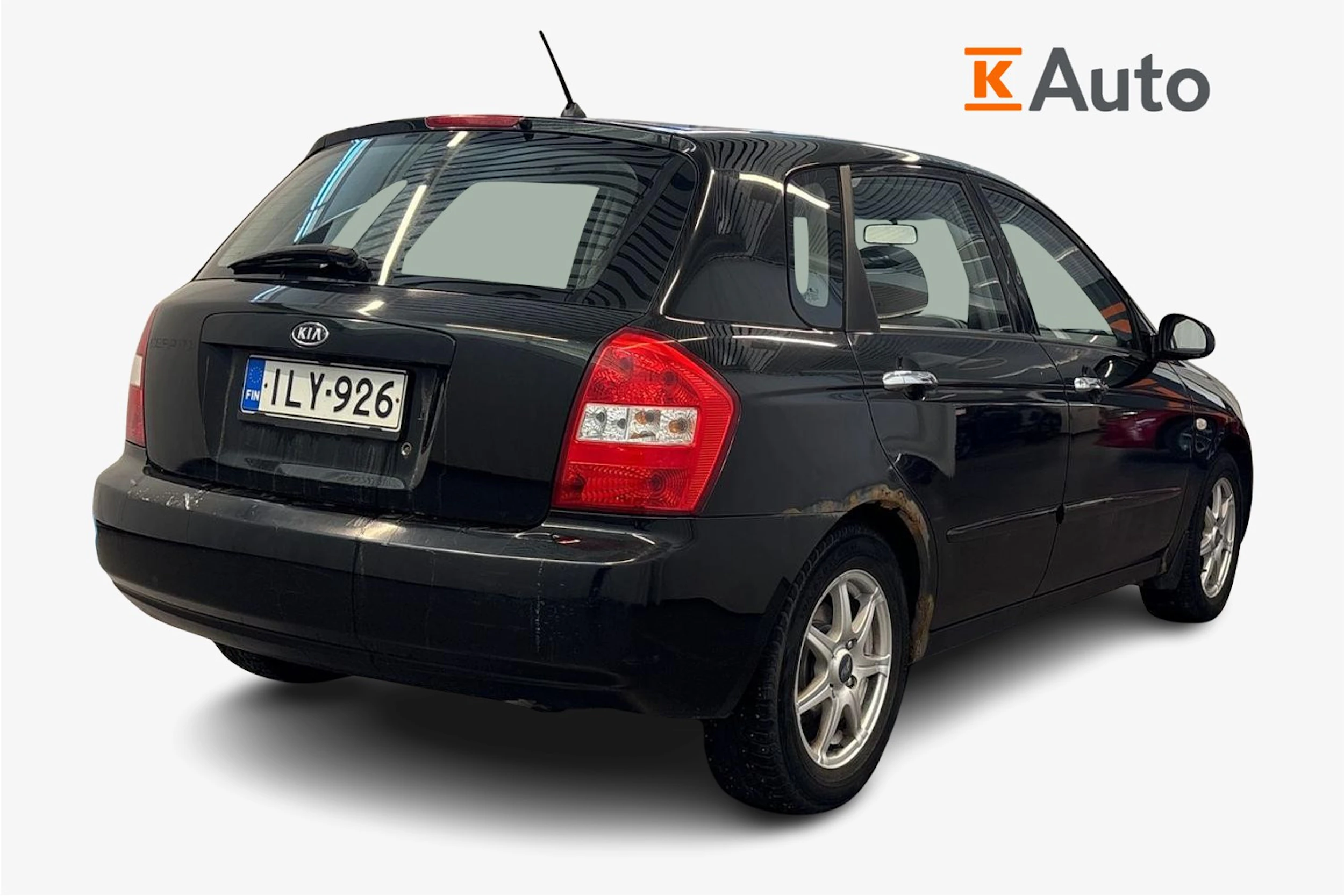 musta Kia Cerato 2006 kuva 5.