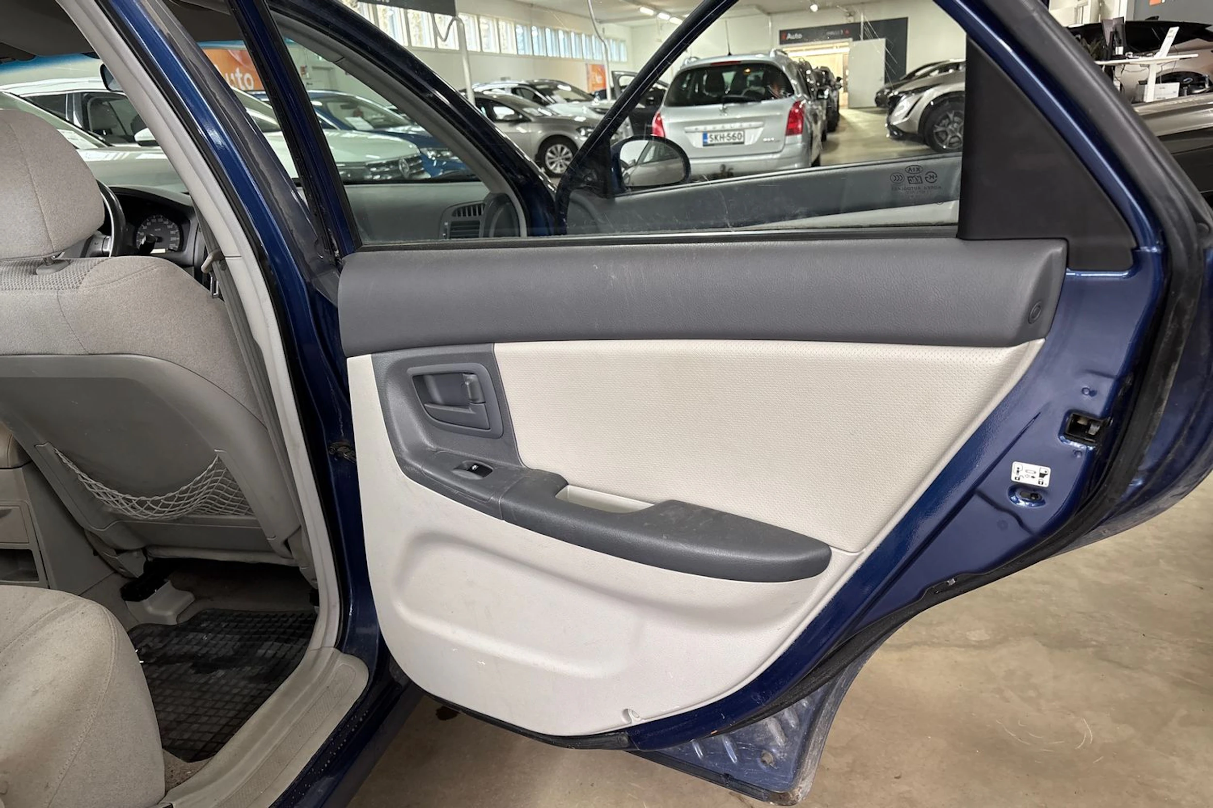 Sininen Kia Cerato 2006 kuva 15.