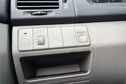 Sininen Kia Cerato 2006 kuva 34.