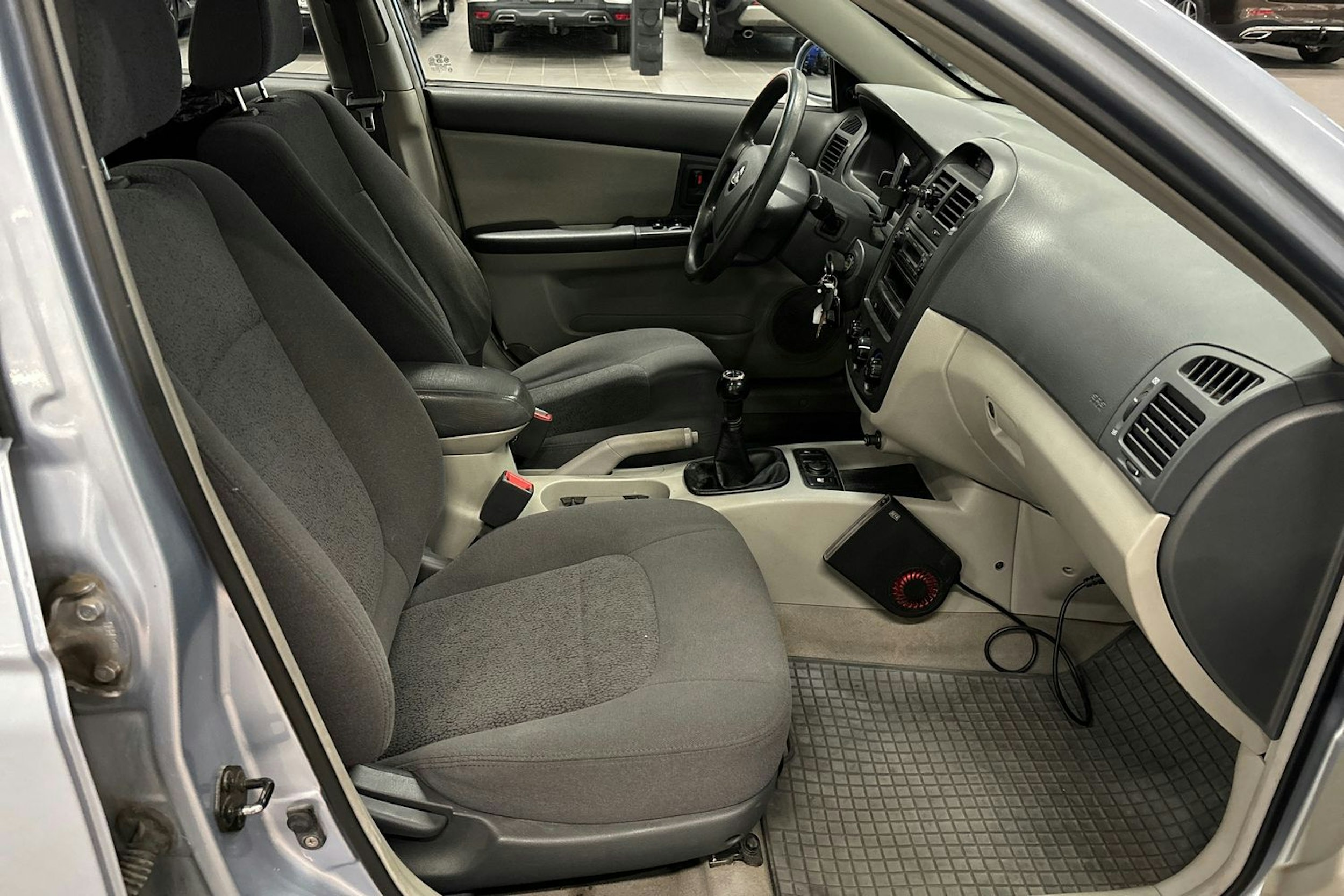 sininen Kia Cerato 2006 kuva 22.