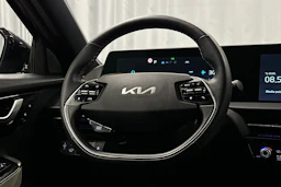 musta Kia EV6 2022 kuva 16.