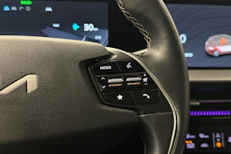 musta Kia EV6 2022 kuva 18.