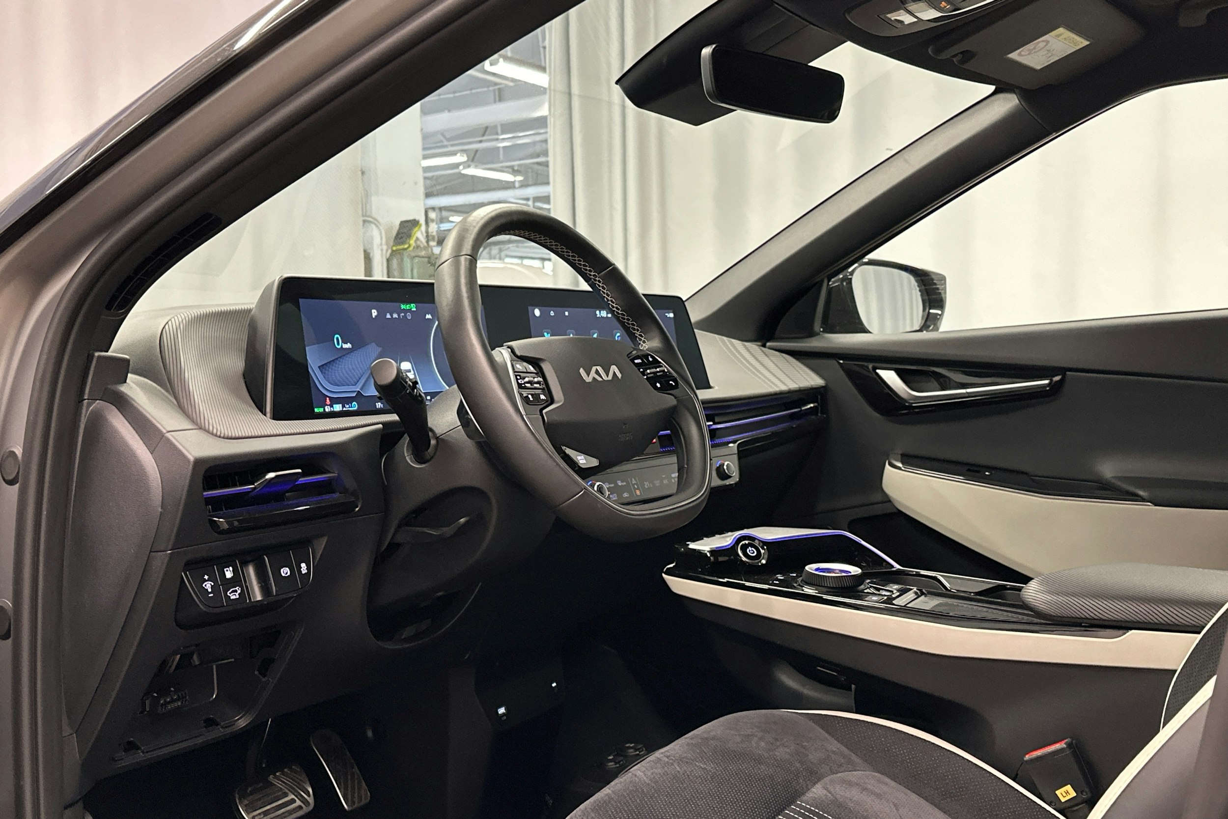 harmaa Kia EV6 2022 kuva 7.