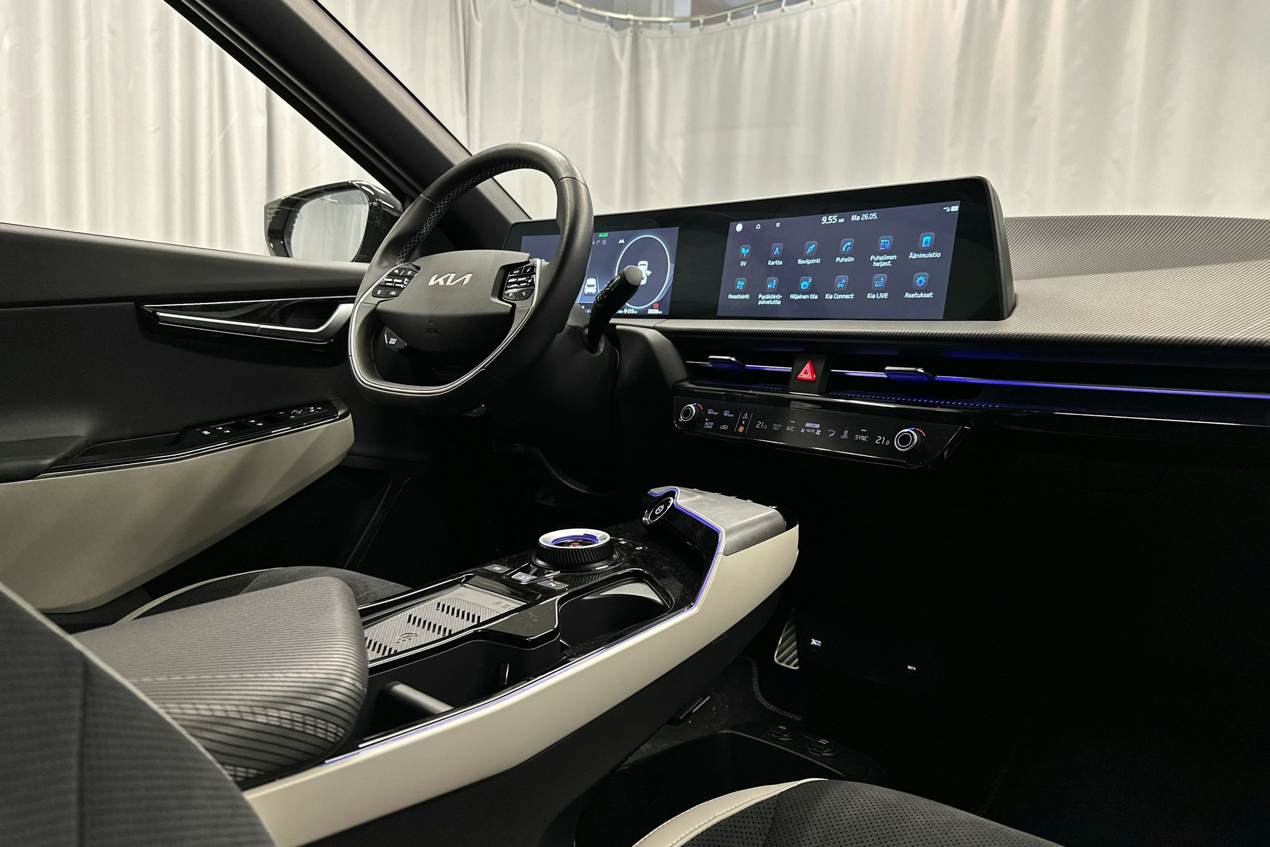 harmaa Kia EV6 2022 kuva 8.