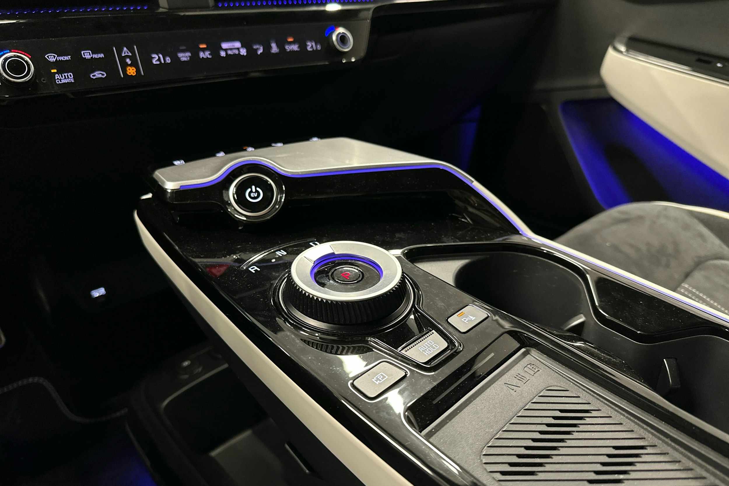 harmaa Kia EV6 2022 kuva 22.