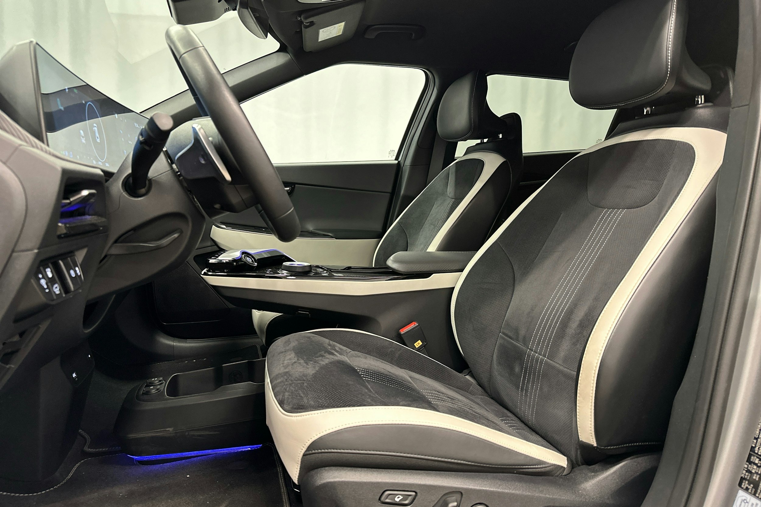 harmaa Kia EV6 2022 kuva 23.