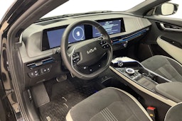 musta Kia EV6 2022 kuva 7.