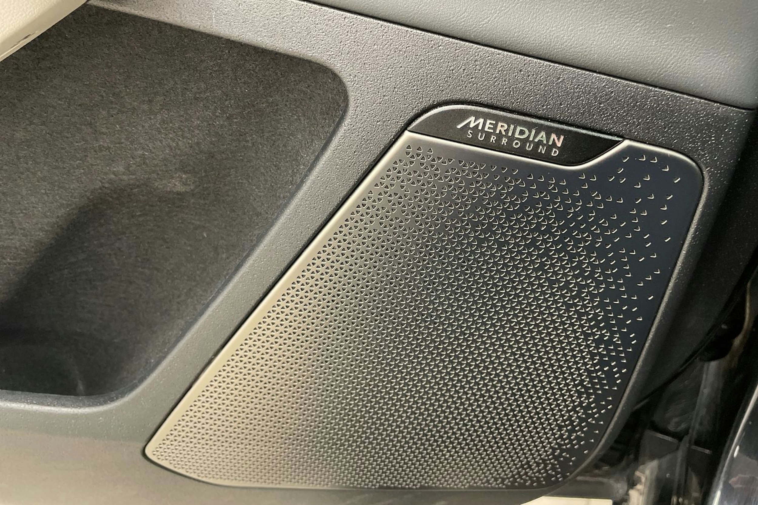 musta Kia EV6 2022 kuva 20.