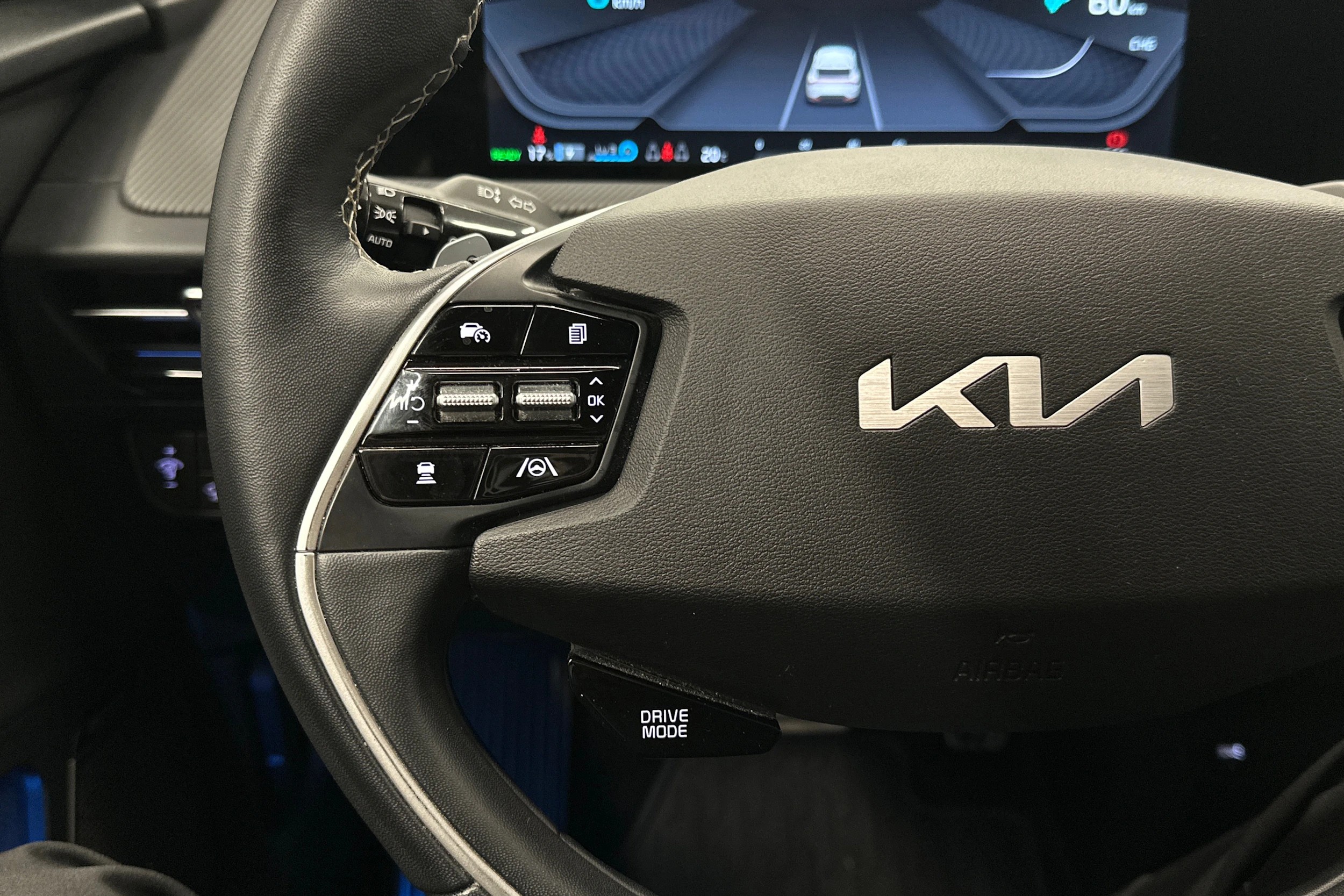 valkoinen Kia EV6 2022 kuva 11.