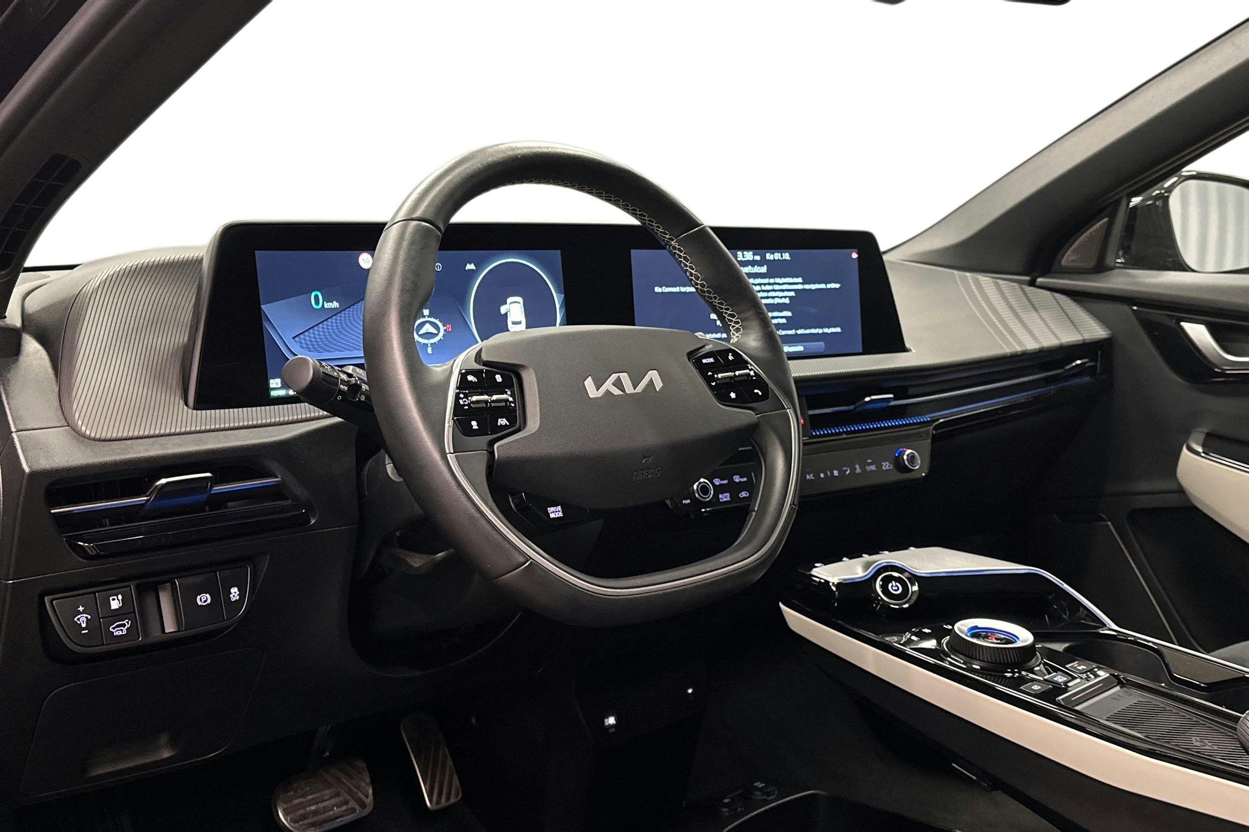musta Kia EV6 2022 kuva 7.