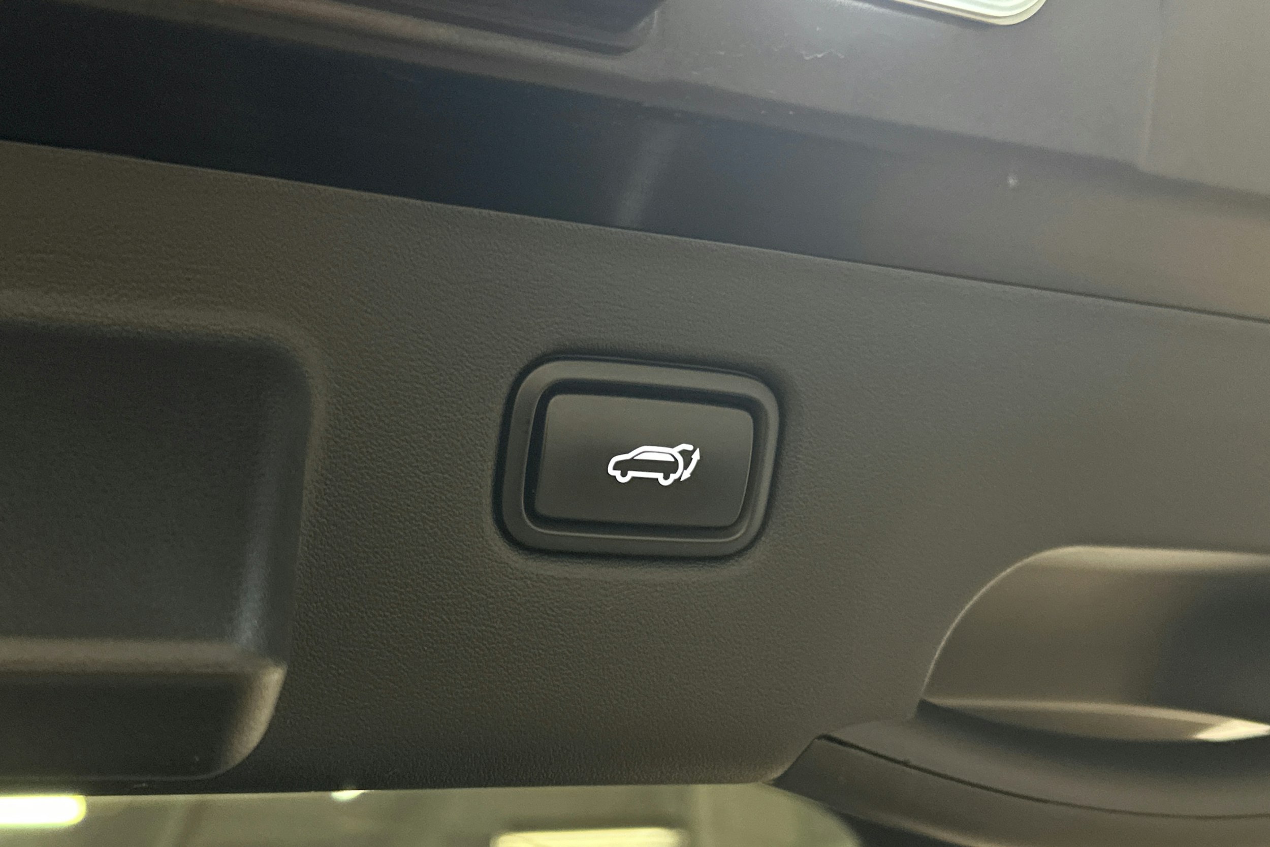 musta Kia EV6 2022 kuva 15.