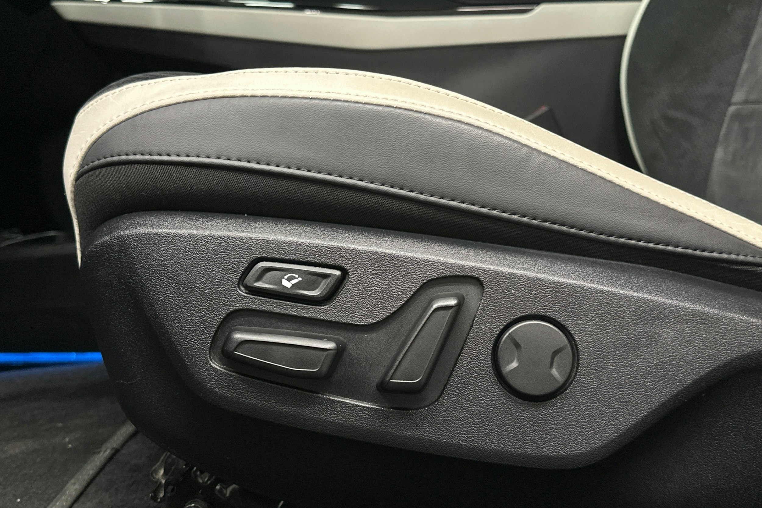 musta Kia EV6 2022 kuva 20.