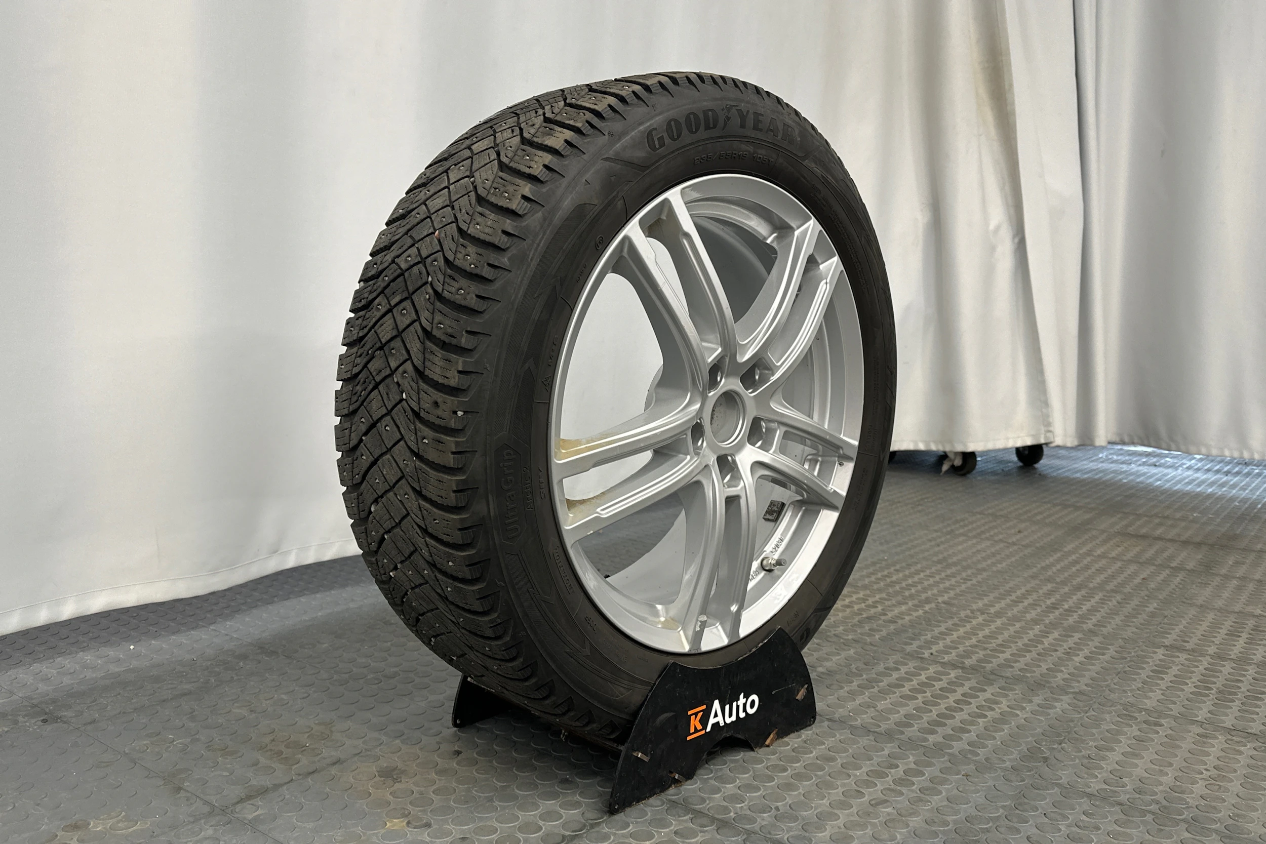 punainen Kia EV6 2022 kuva 13.