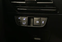 punainen Kia EV6 2022 kuva 19.