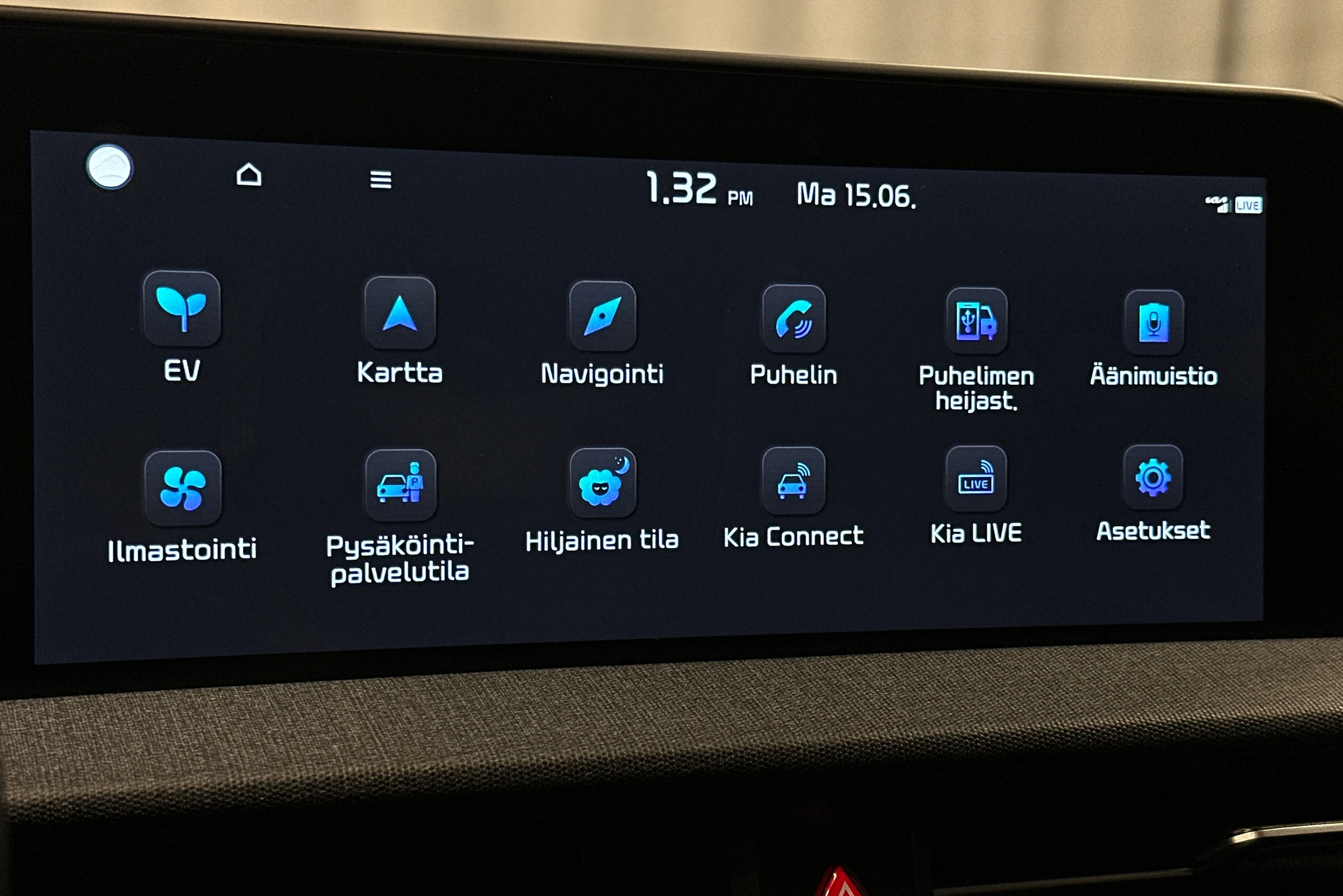 punainen Kia EV6 2022 kuva 24.