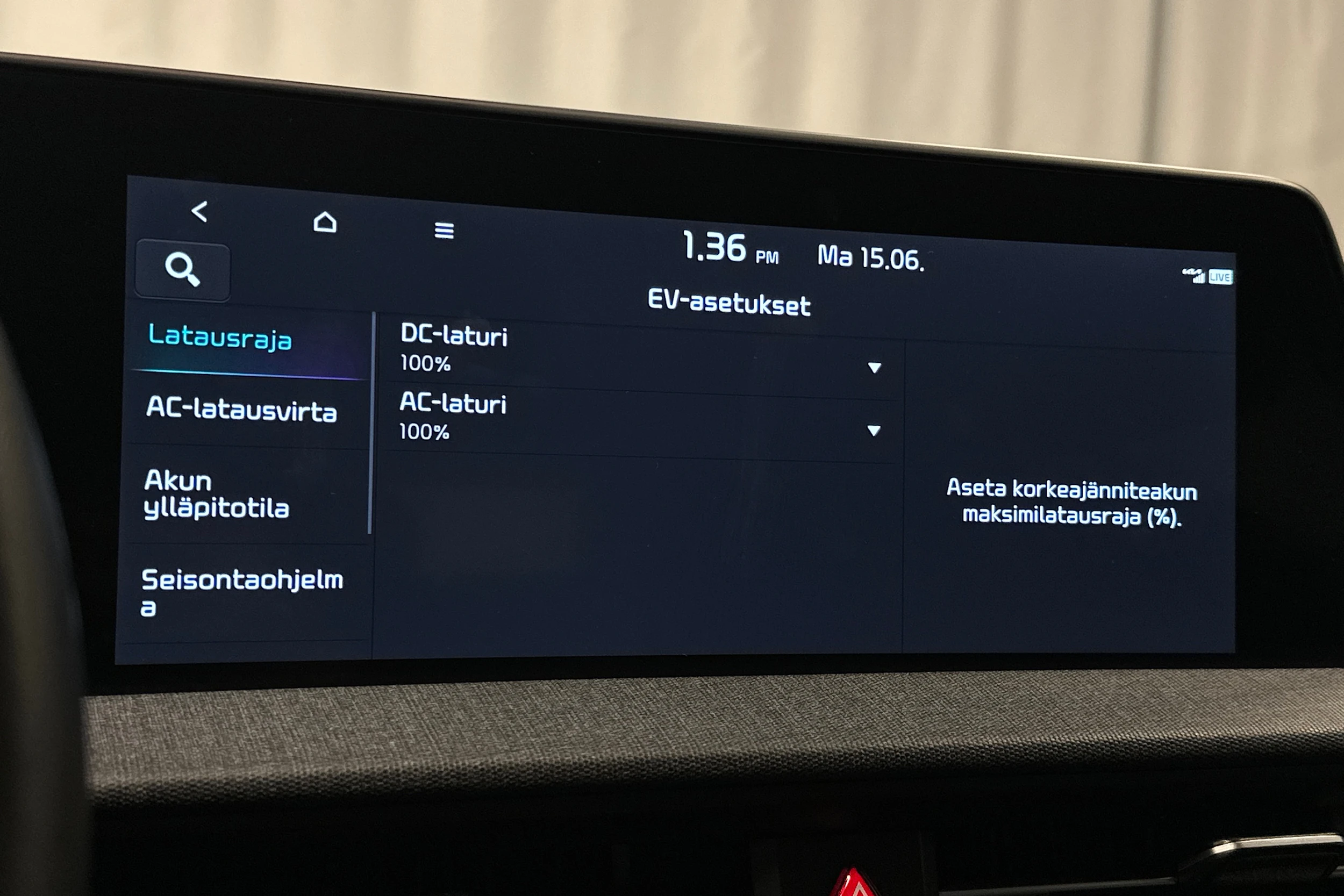 punainen Kia EV6 2022 kuva 32.
