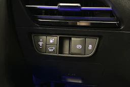 valkoinen Kia EV6 2022 kuva 14.