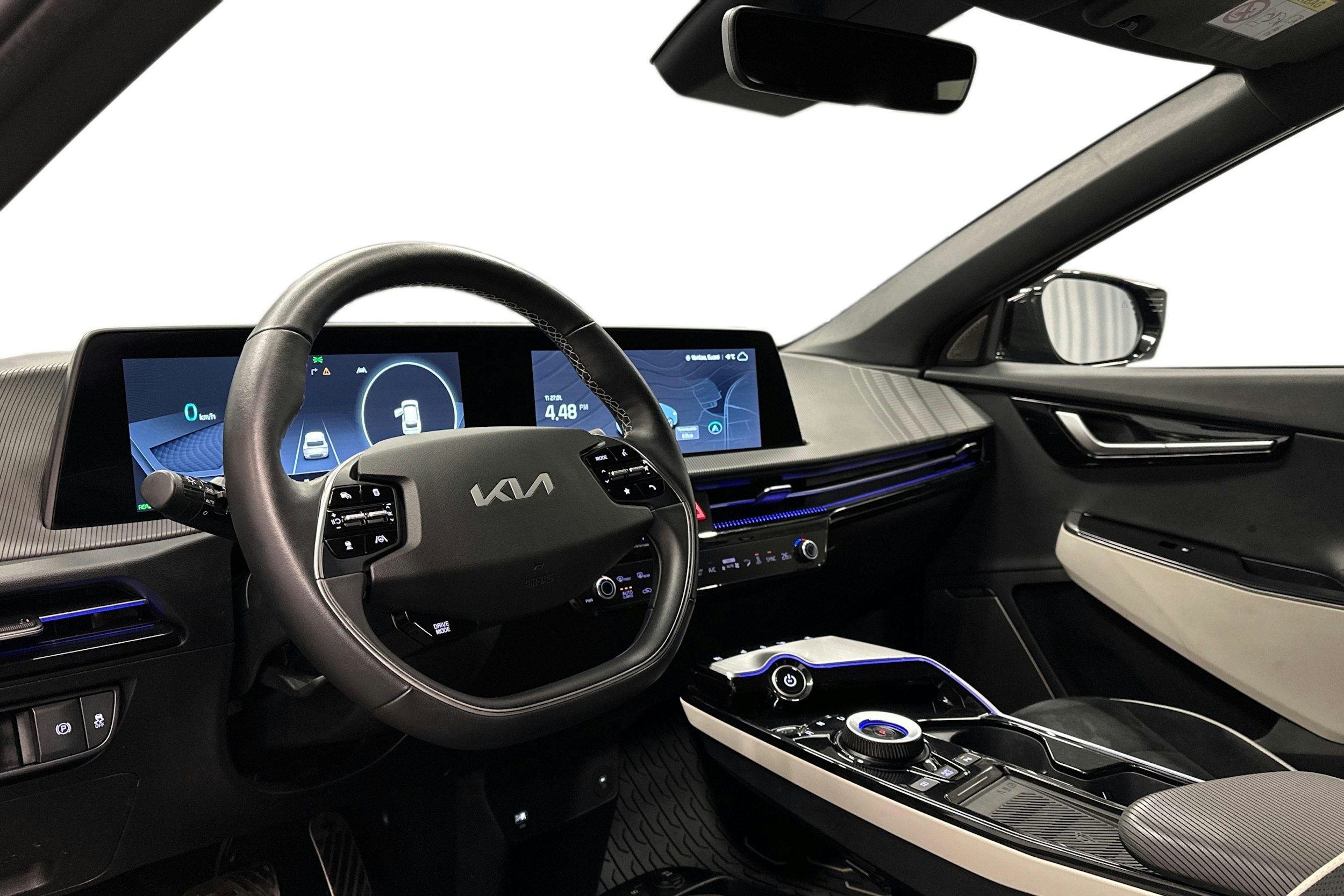 sininen Kia EV6 2022 kuva 7.