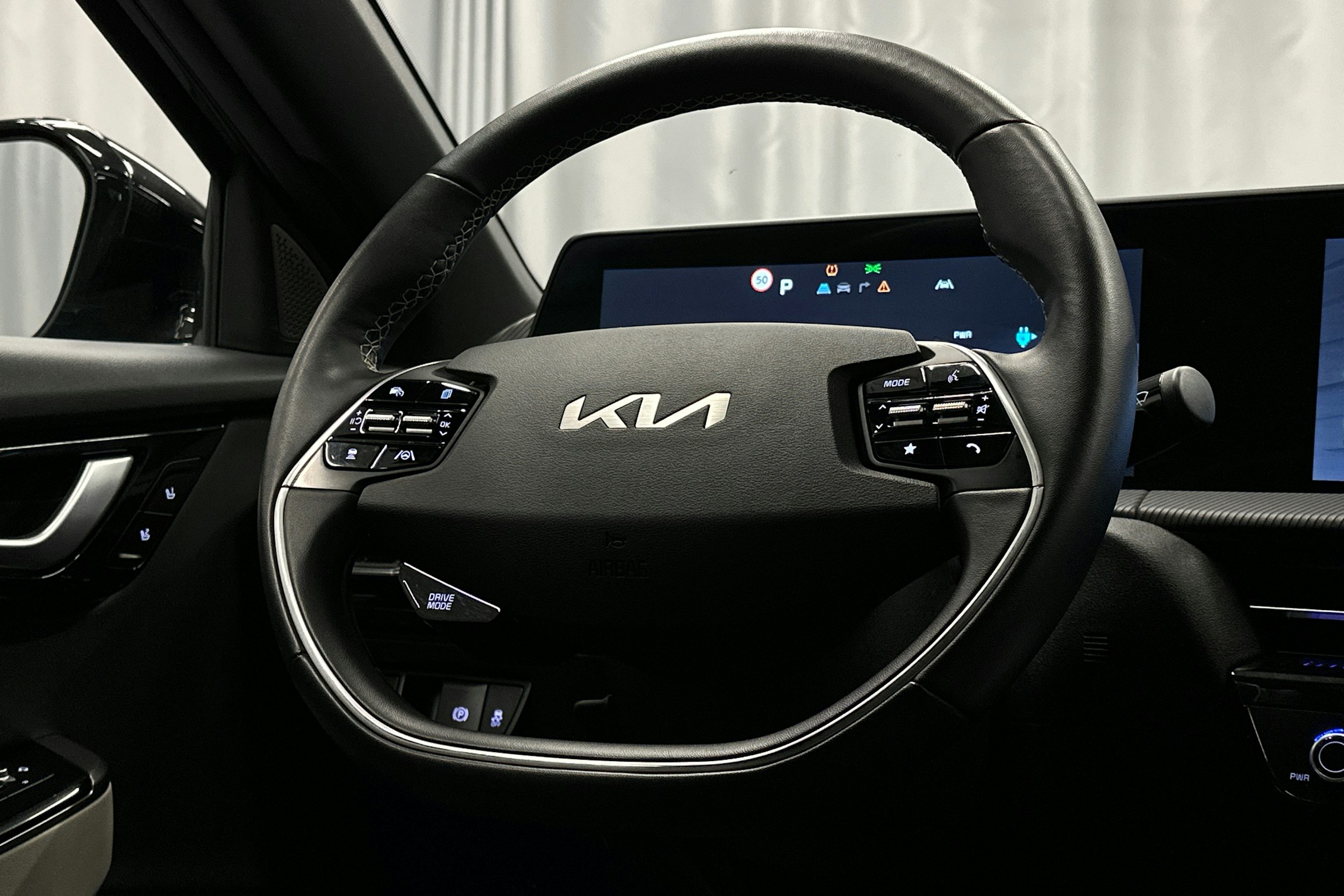 sininen Kia EV6 2022 kuva 21.