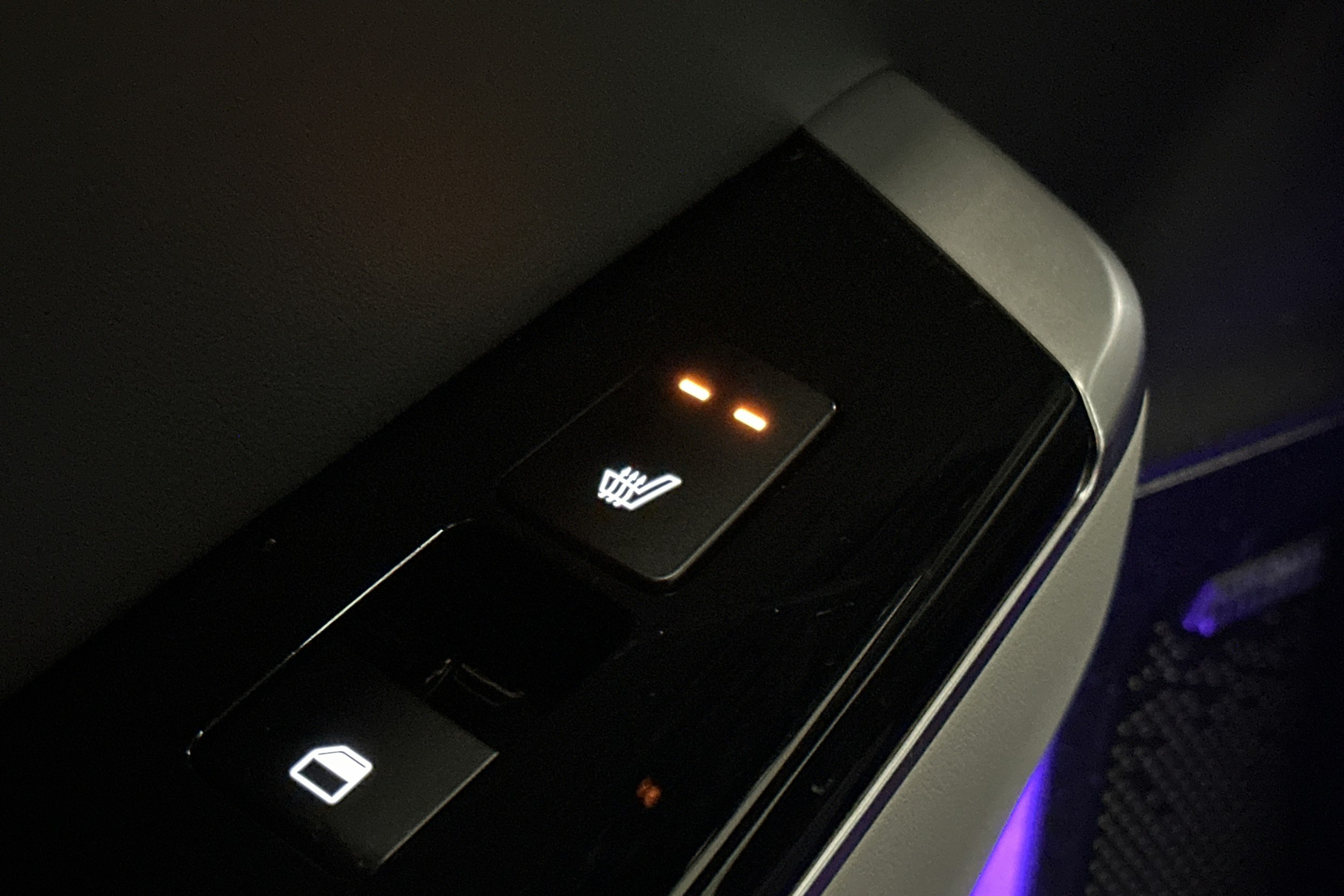 musta Kia EV6 2022 kuva 16.