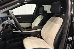 musta Kia EV6 2022 kuva 17.