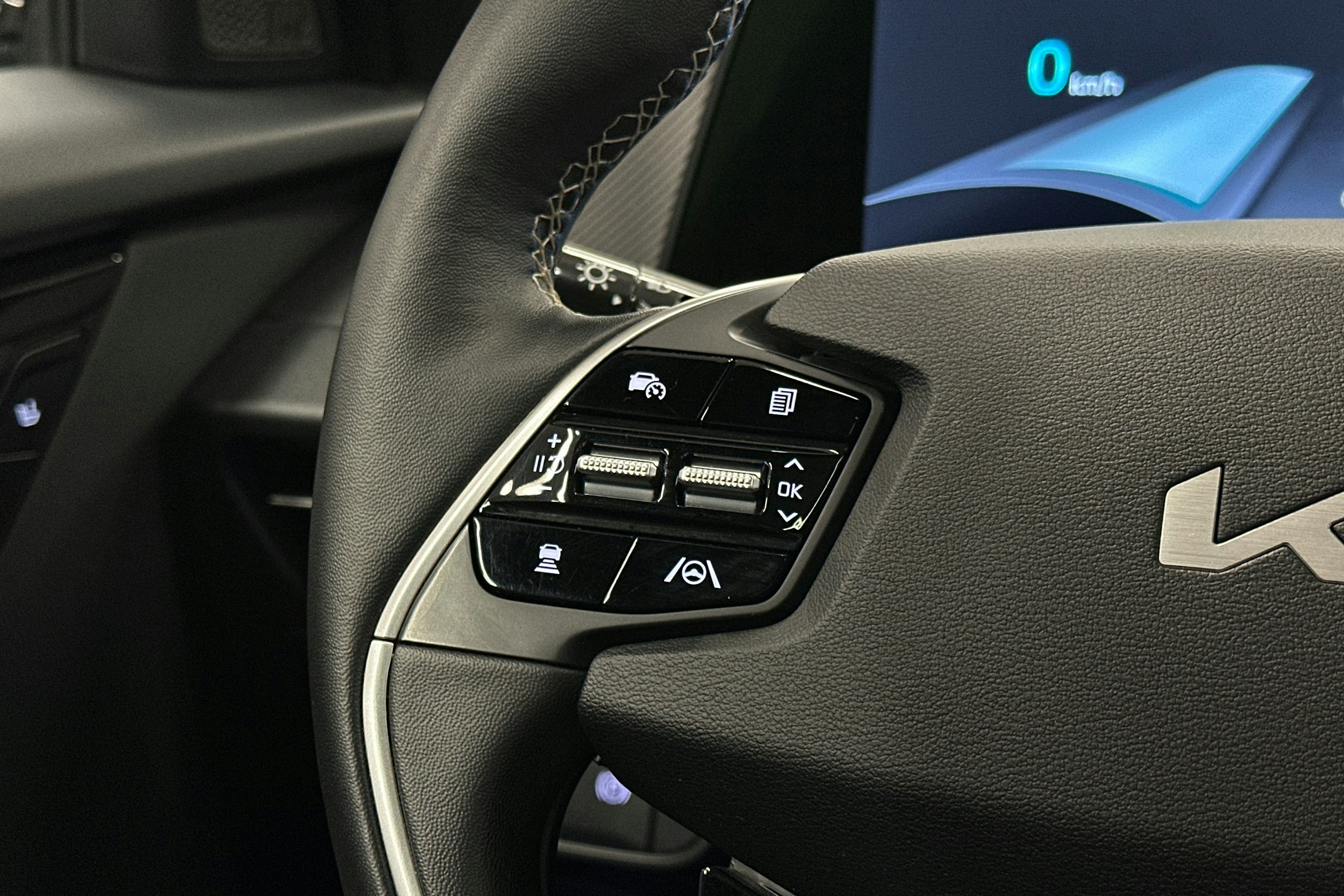 musta Kia EV6 2022 kuva 22.