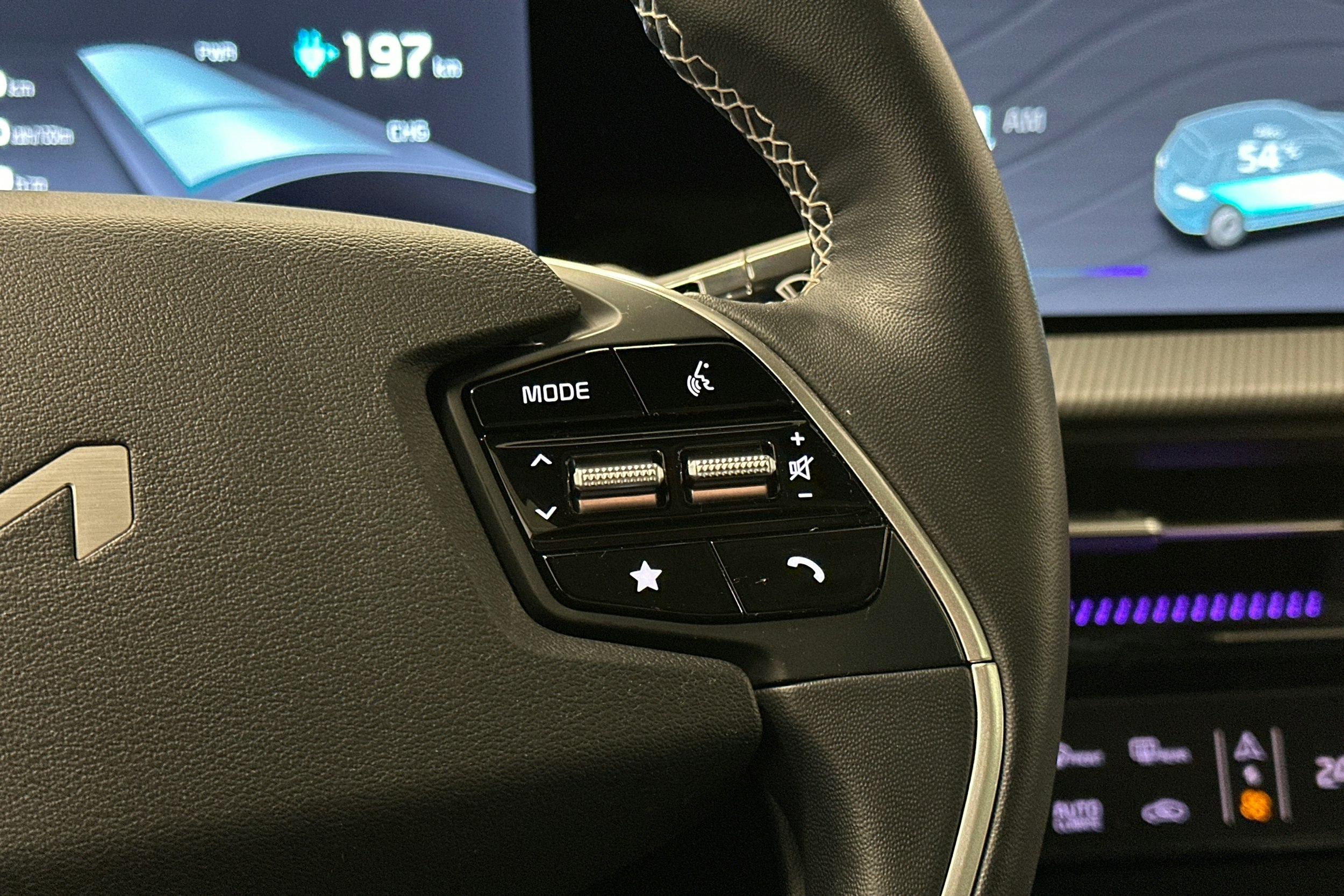 musta Kia EV6 2022 kuva 23.