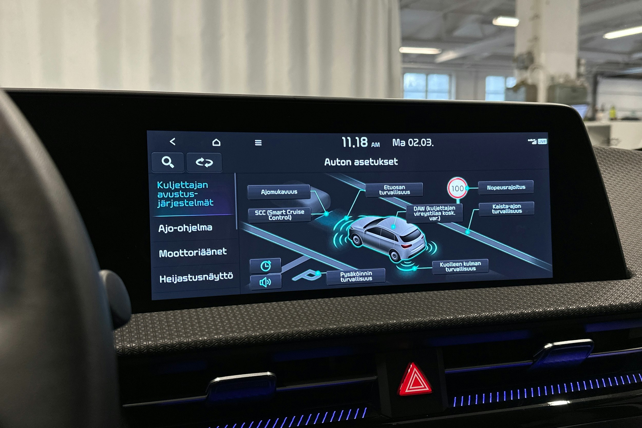 harmaa Kia EV6 2022 kuva 22.