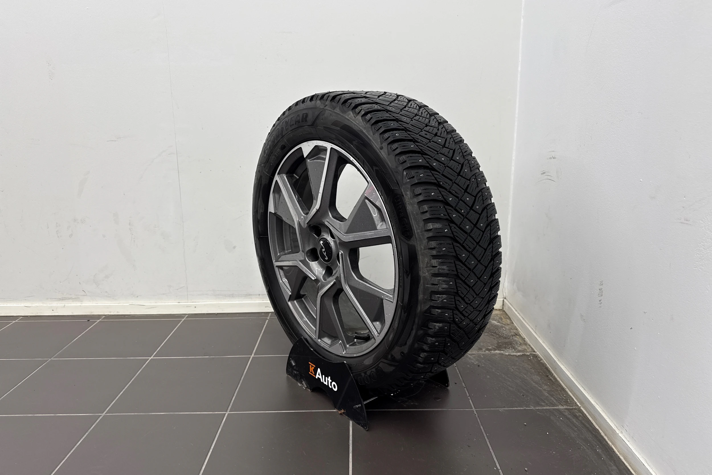 punainen Kia EV6 2022 kuva 13.