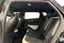 musta Kia EV6 2022 kuva 10.