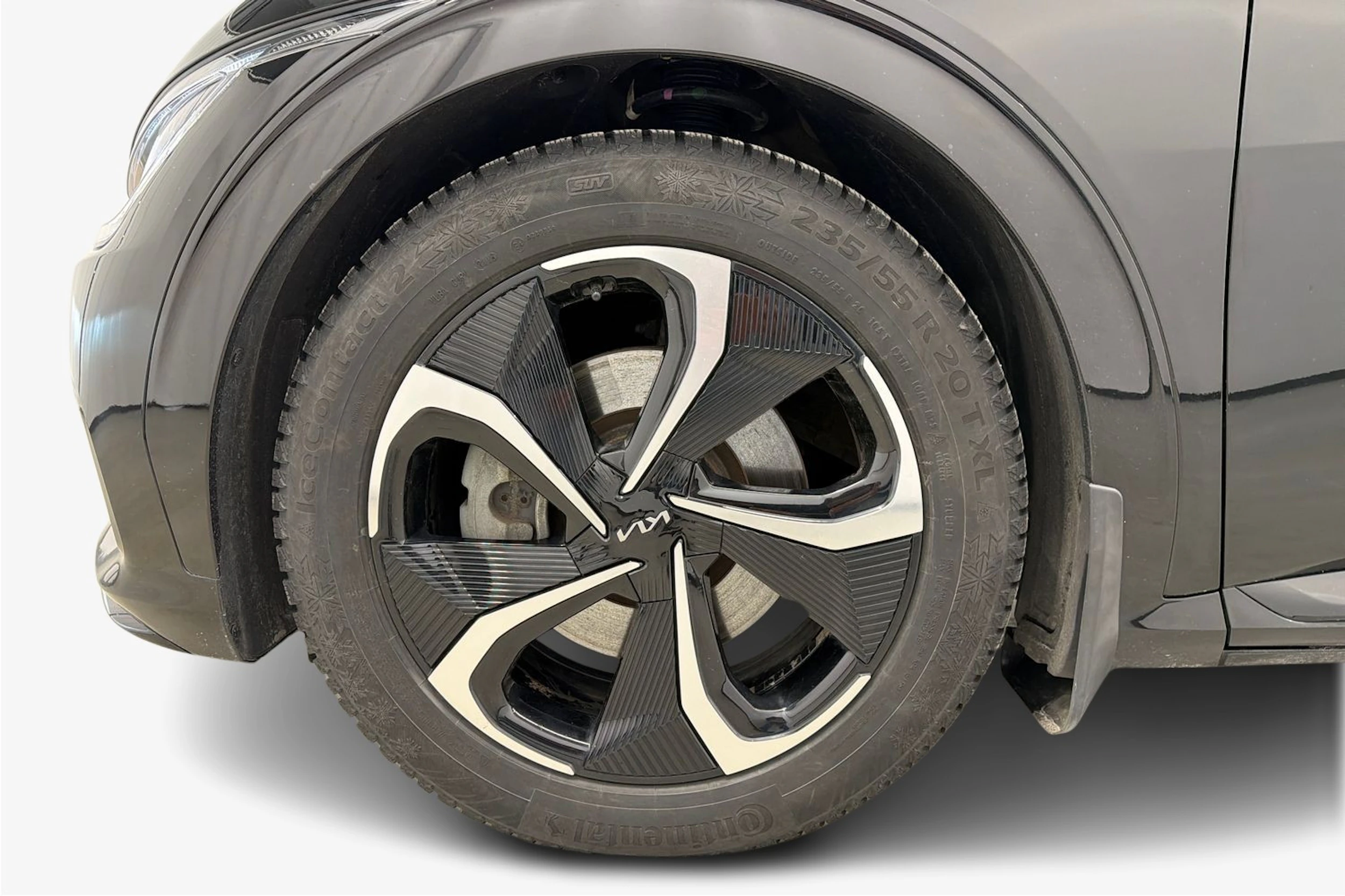 musta Kia EV6 2022 kuva 11.