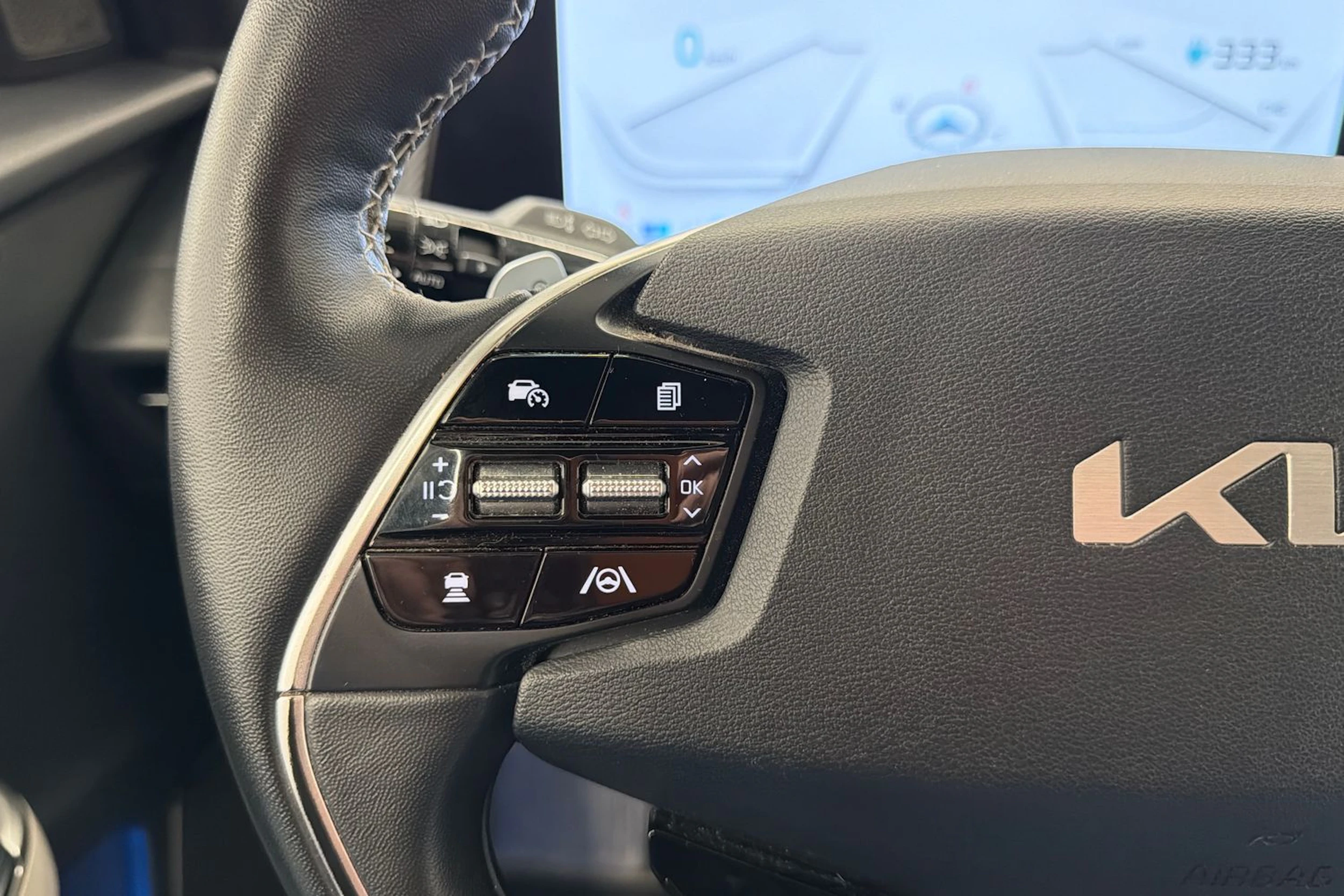 musta Kia EV6 2022 kuva 16.