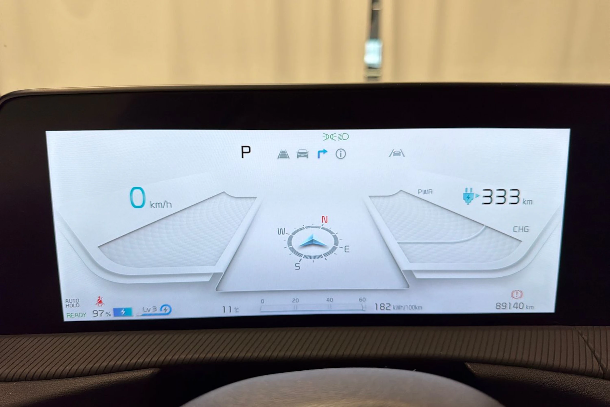 musta Kia EV6 2022 kuva 20.