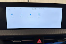 musta Kia EV6 2022 kuva 24.