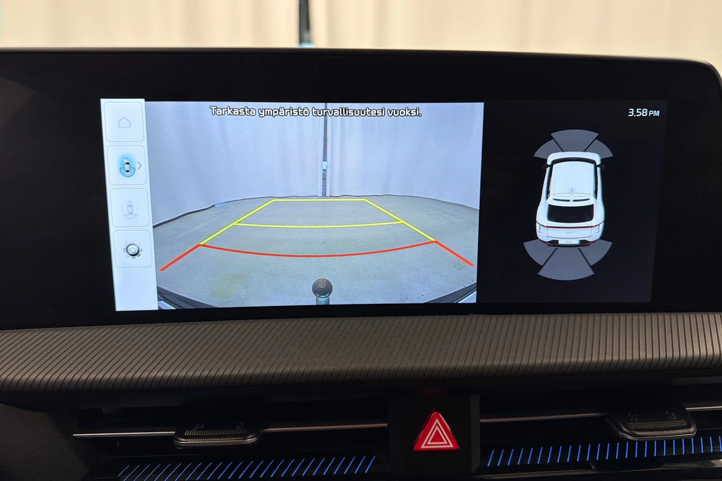 musta Kia EV6 2022 kuva 25.